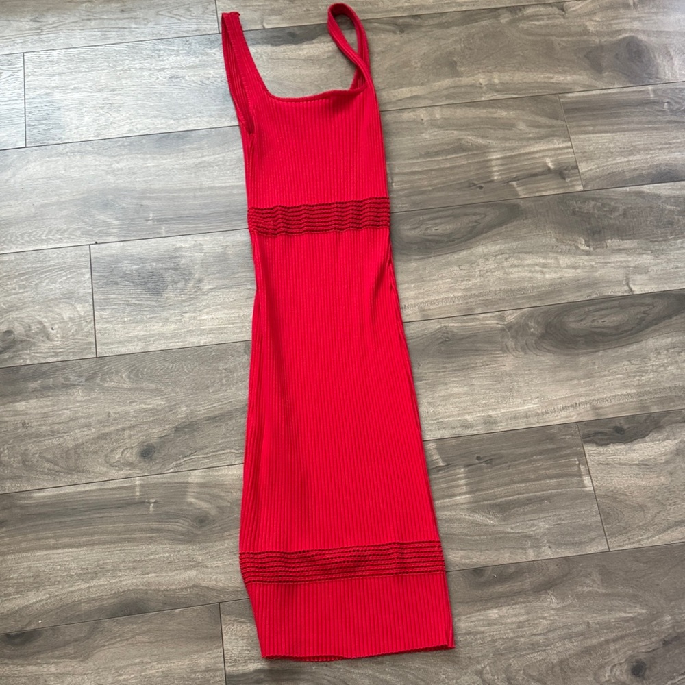 Zara Scarlet Ribbed Midi Dress - Picture 5 of 8